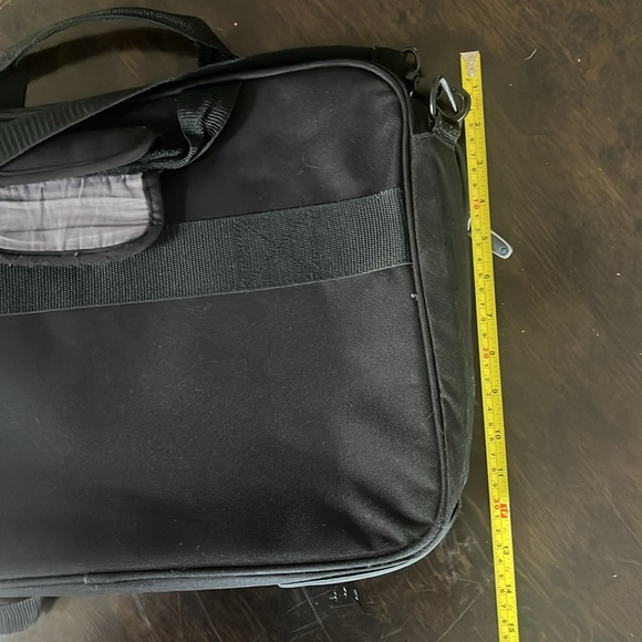 Neotech 17” Checkpoint Friendly Laptop Bag - Picture 15 of 16